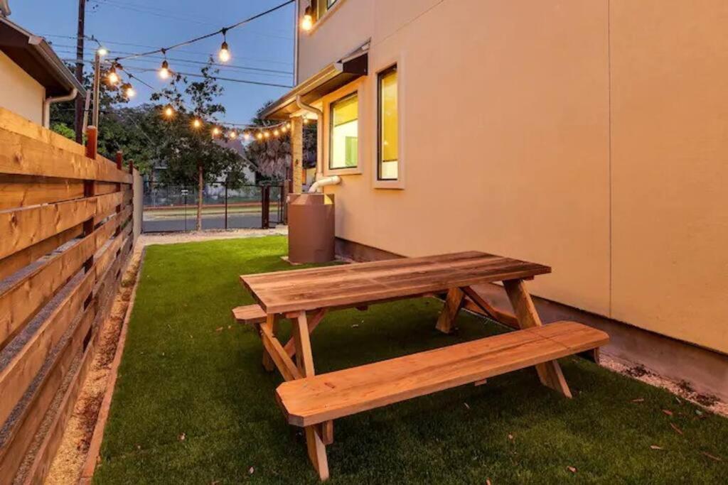 Rooftop Roost At Atx Downtown W/ Views - 8 Beds Villa Austin Exterior foto